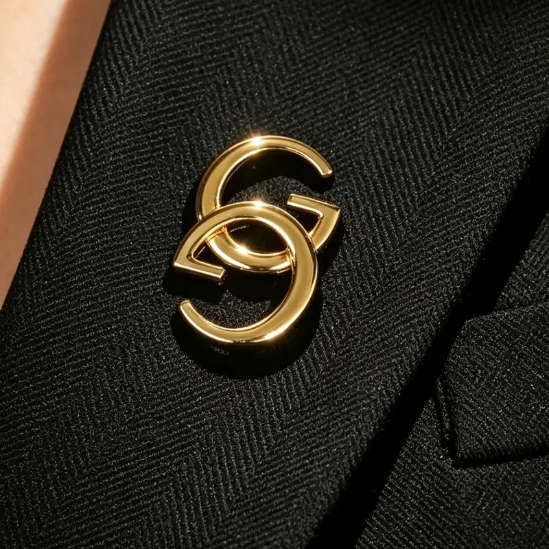 Elegant Double G-shaped Letter Brooch for Men and Women, Simple Uniquely Stylish Fashionable Versatile Holiday Gift