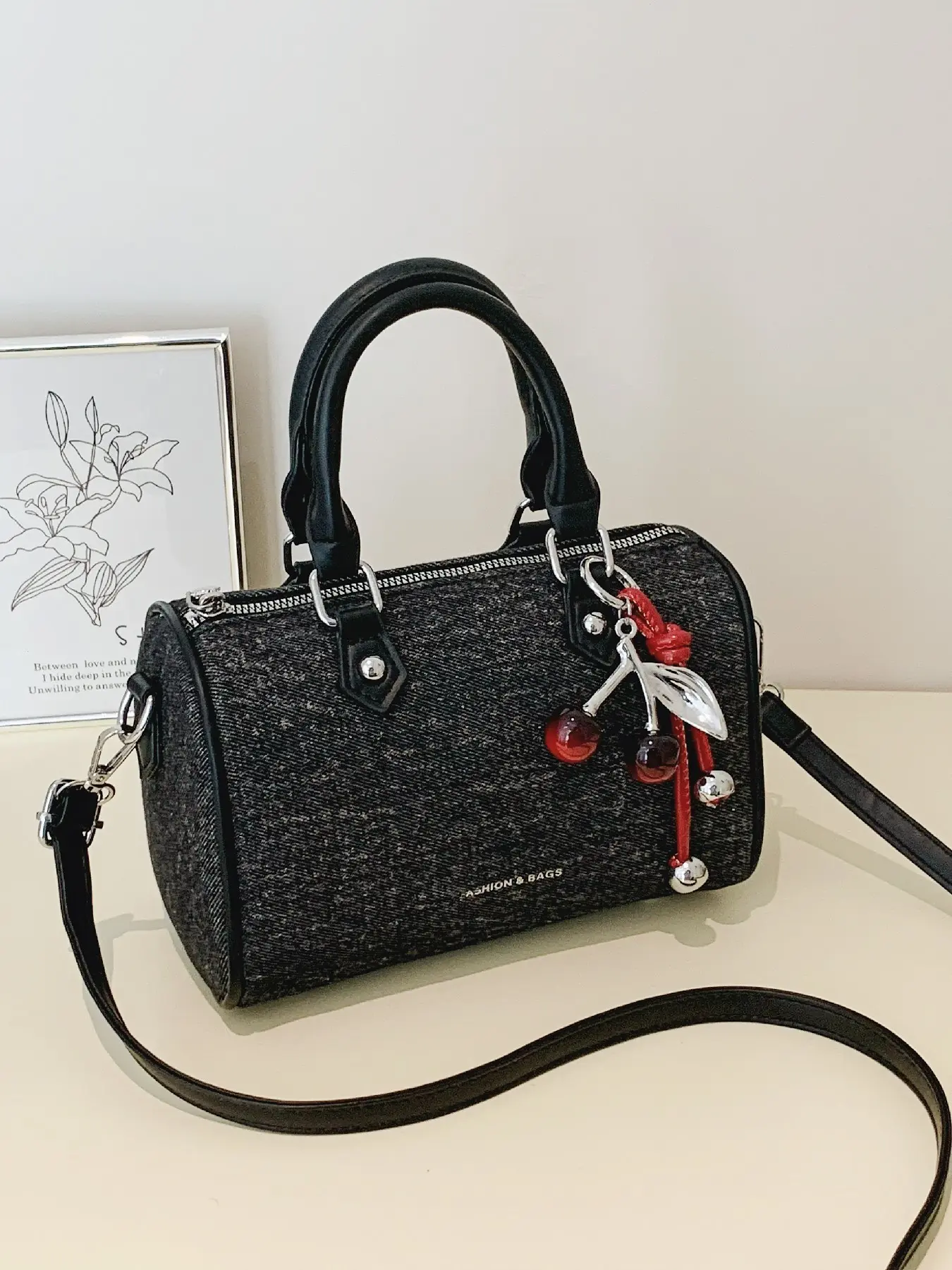 New Vintage Boston Bag Pillow Bag, Women's Daily Casual Fashion Handbag, Long Shoulder Strap, Crossbody or Single Shoulder, Free Cherry Pendant