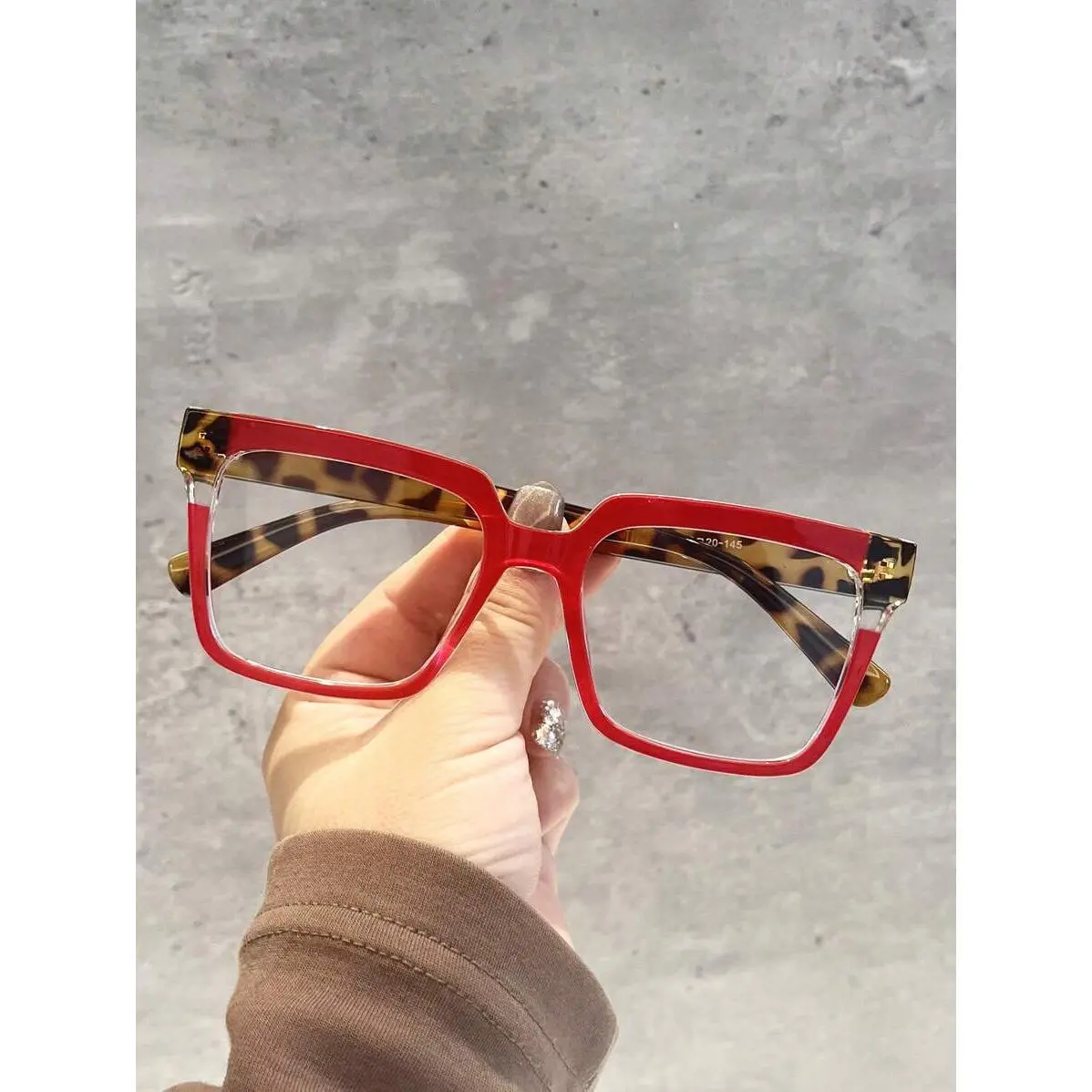 Women's 1pc Color Block Decorative Eyeglasses - Non-Prescription Fashion Frames with Decorative Temples, Textured Pattern, TR Frame