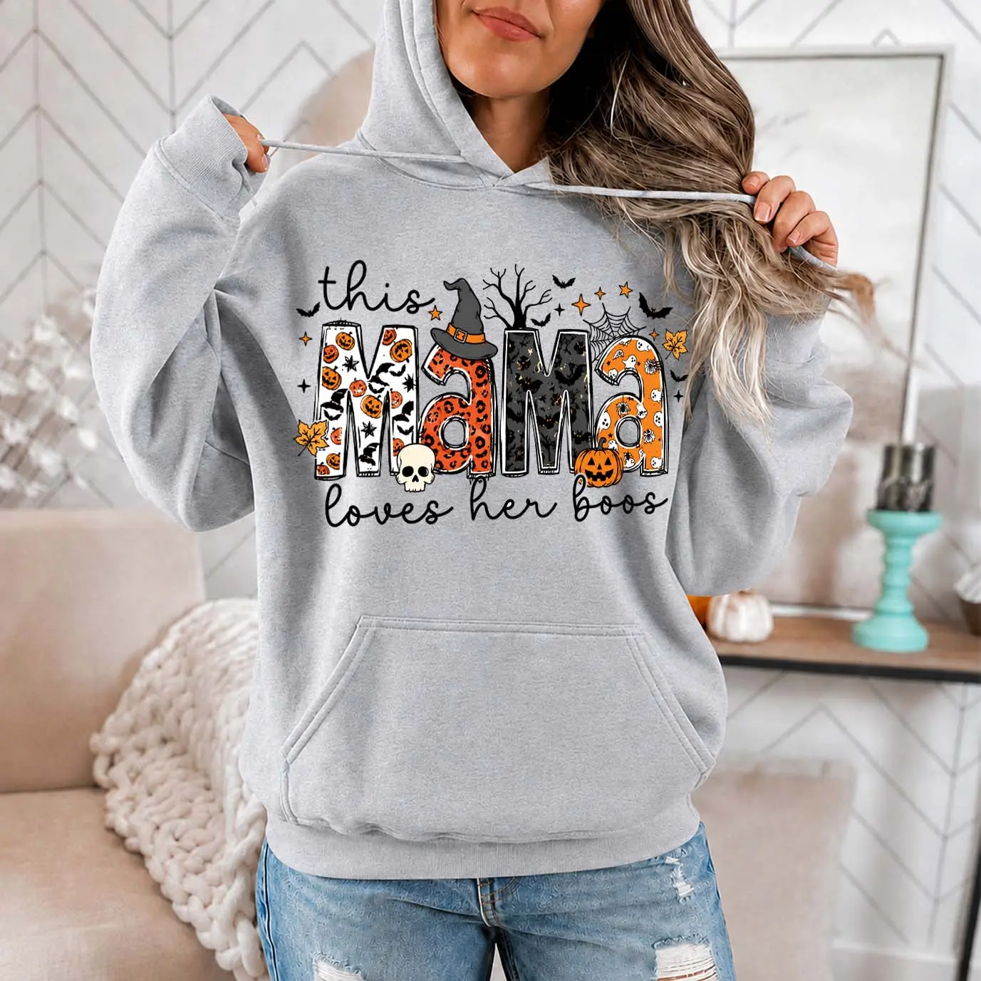 Women’s Halloween Mama Graphic Hoodie, Cute Pumpkin Bat Witch Hat & Skull Print Pullover Sweatshirt, Cozy Long Sleeve Fall Top with Front Pocket, Spooky Season Hoodie for Moms, Halloween Parties,Weekend Wear