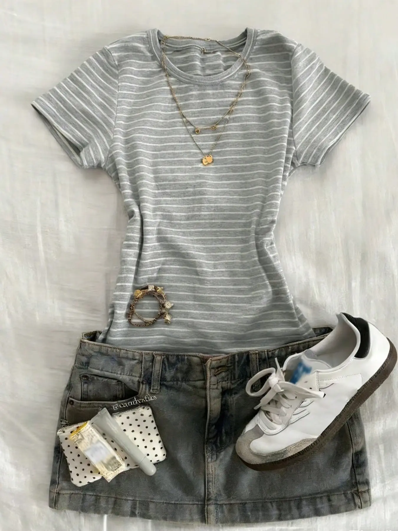 Women's Casual Striped Round Neck Short Sleeve Top, Slim Fit Basic Tee, Versatile Daily Wear, Comfortable Summer Shirt, Casual Stylish Tee, Casual Trendy Tee