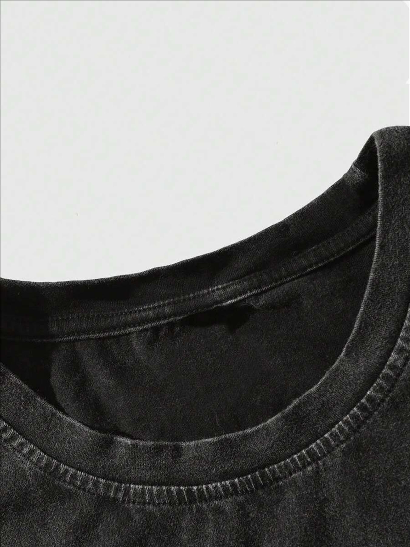 Men's Regular Fit Eye Print Round Neck Tank Top, Casual Sleeveless Crew Neck Top for Summer, Fashion Men's Top for Daily Wear, Socks