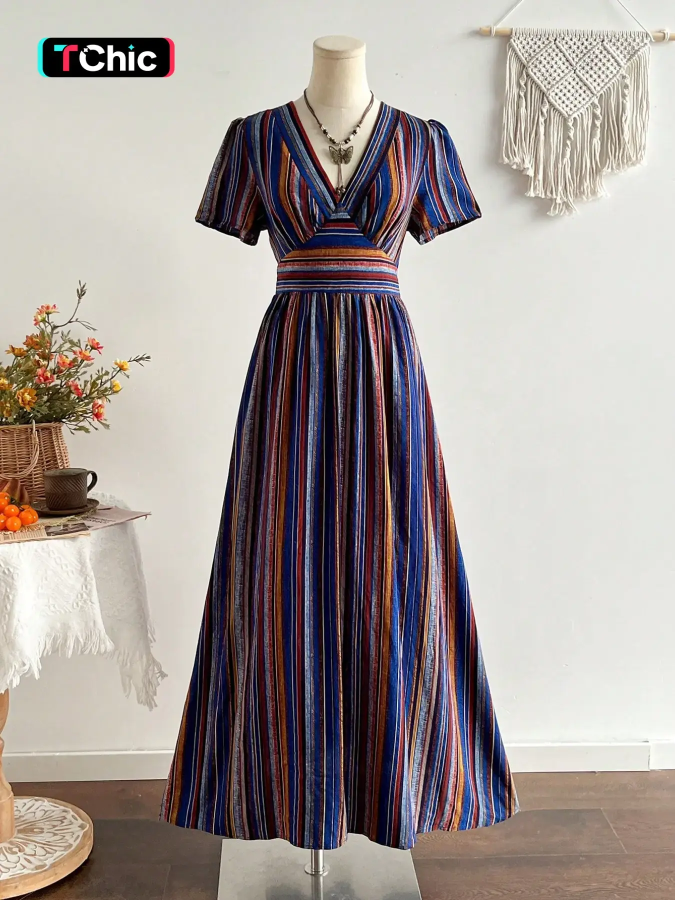 Women's Striped Retro Boho Vacation V-Neck Slimming Waist Short Sleeve Dress, Elegant Summer, Perfect for Beach & Travel, Womenswear