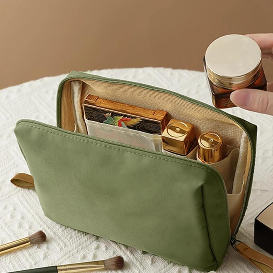 Portable Multi-functional Makeup Bag, 1 Count Casual Plain Makeup Storage Bag, Simple Design Travel Handbag with Wristlet for Women & Men, Cosmetic Pouch