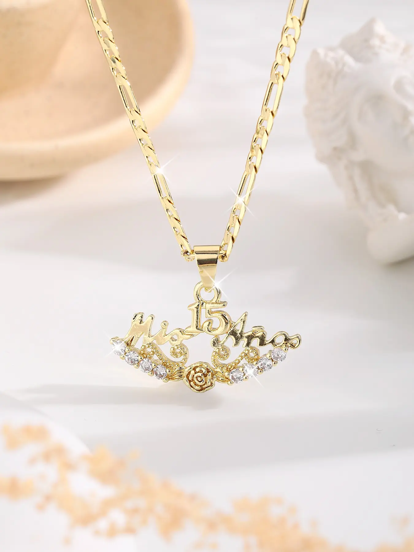 Luxurious 15th Birthday Pendant Necklace, Copper Gold Plated Zircon Crown, Cute Charm Party Jewelry, Perfect Gift for Kids' Love Festival, Tiara Necklace
