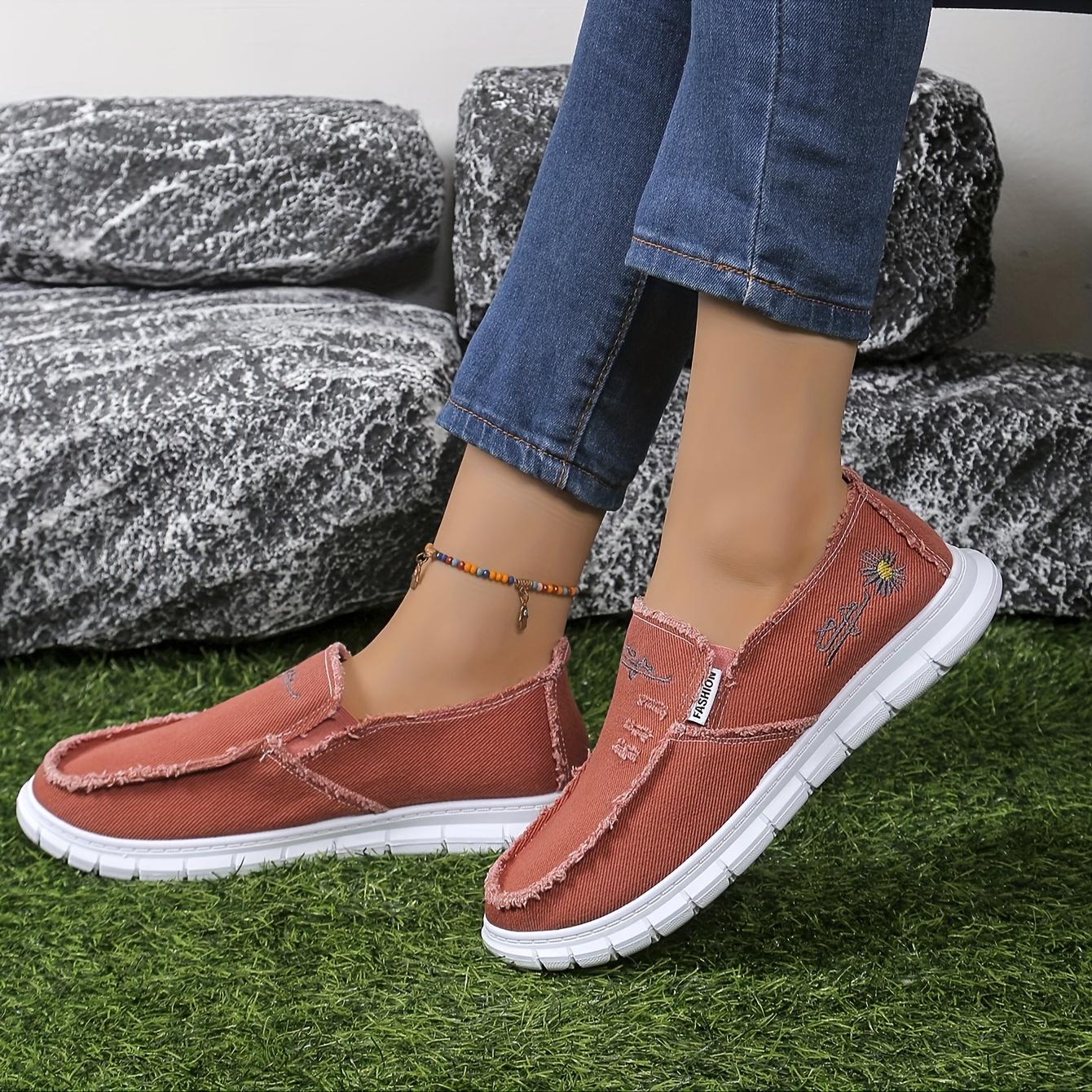 Women's Floral Daisy Embroidered Slip-On Loafers - Lightweight Washed Canvas with Anti-Slip PVC Sole, Frayed Trim Comfortable Sneakers for All-Season Casual, Party & Outdoor Wear, Ladies Shoes