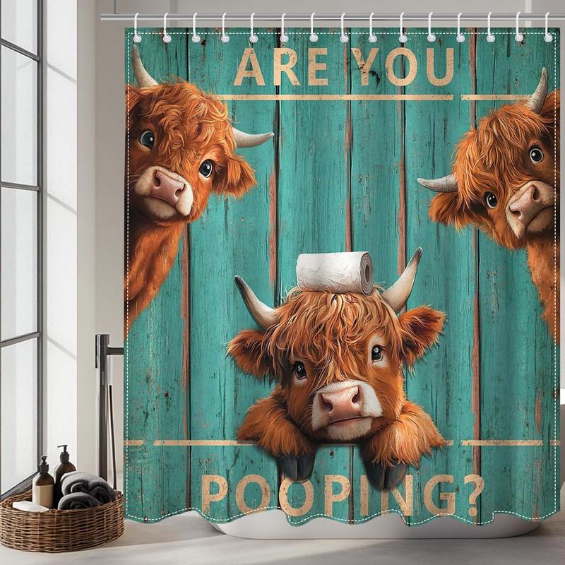 PAUSEBOLL Vintage Funny Highland Cow Shower Curtain with 12 Hooks, Retro Farmhouse Green Plank Door Bath Curtain for Farmhouse Highland Cow Bathroom Decor Waterproof Fabric,