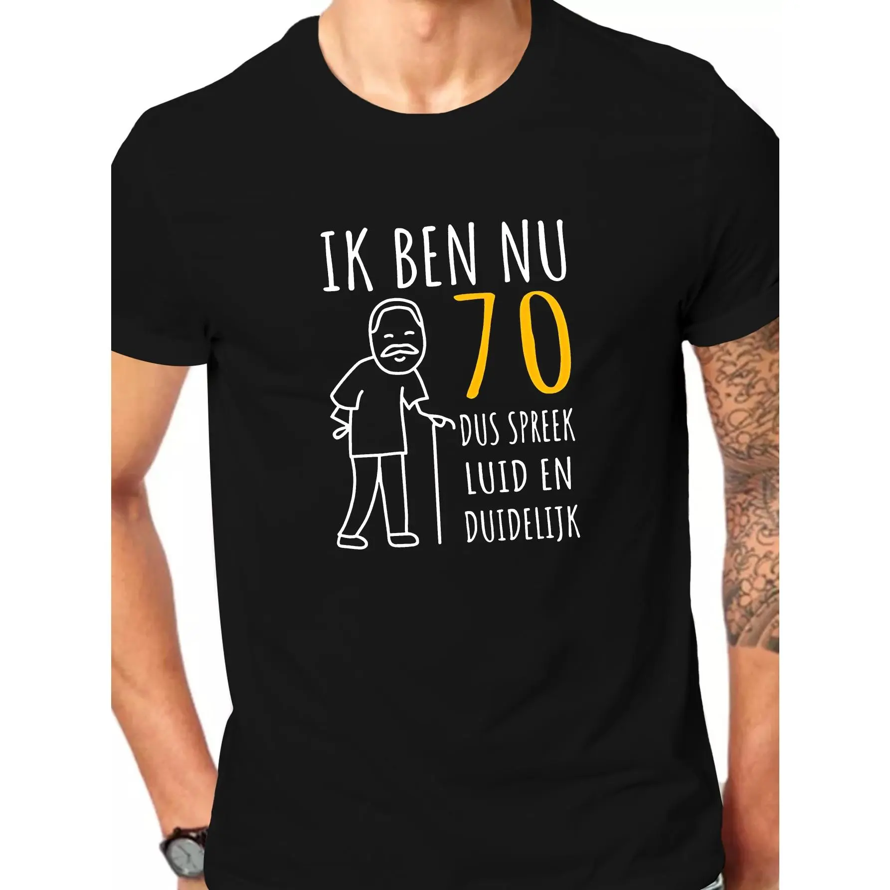 IK BEN NU 70 DUS Men's Short Sleeve T-Shirt - Black Humorous Dutch Slogan Graphic Tee with Cartoon Design, Lightweight Summer Casual Top, Machine Washable Regular Fit, Casual Attire, Playful Design, Durable Print, Relaxed Fit Shirt, Round Neck