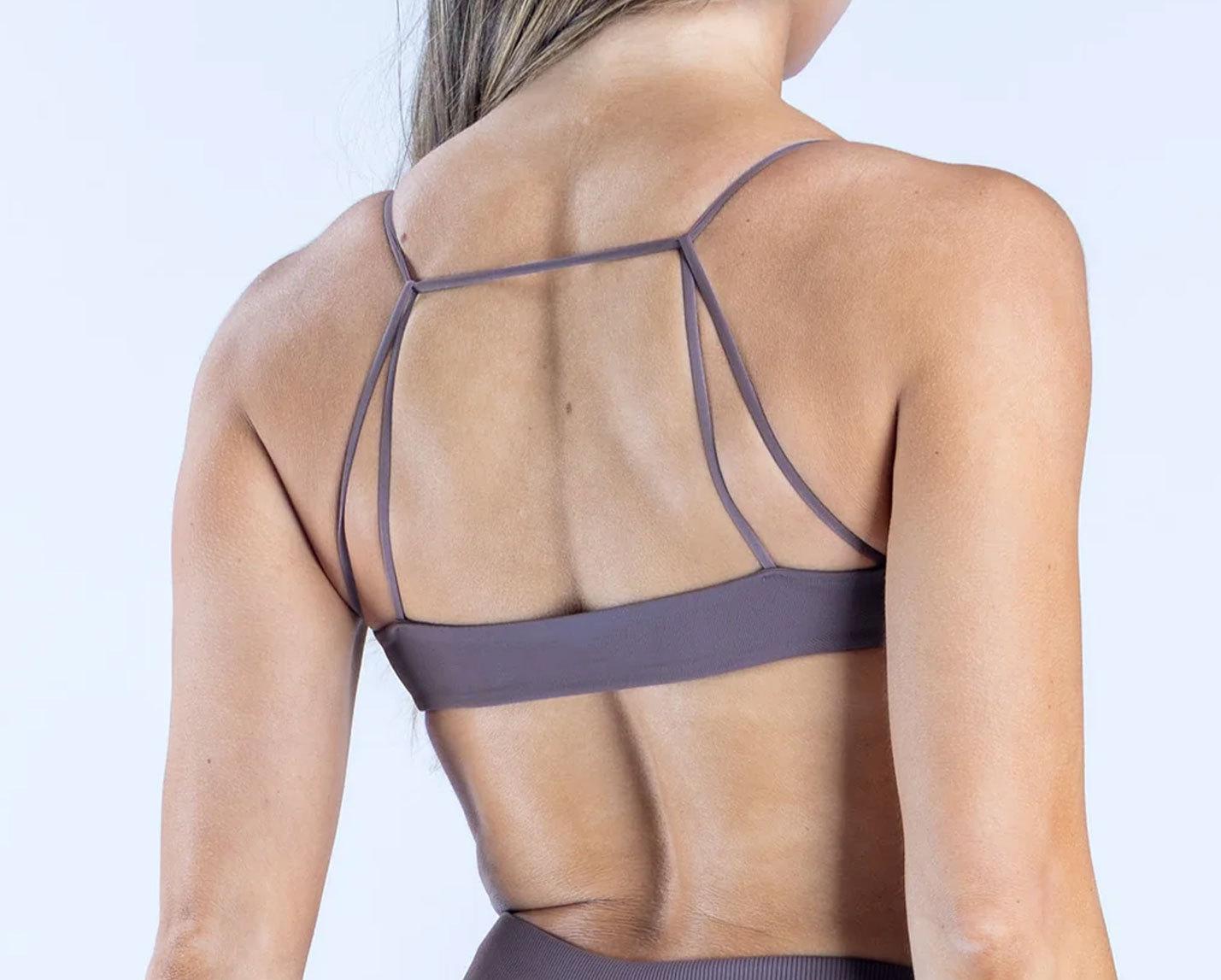 DFYNE Seamless Thin Strap Bandeau Top |   Front twisted back design for a supportive and flattering look, high elasticity and skin-friendly fabric that won't dig into your shoulders, providing a bare-skin feel during exercise.