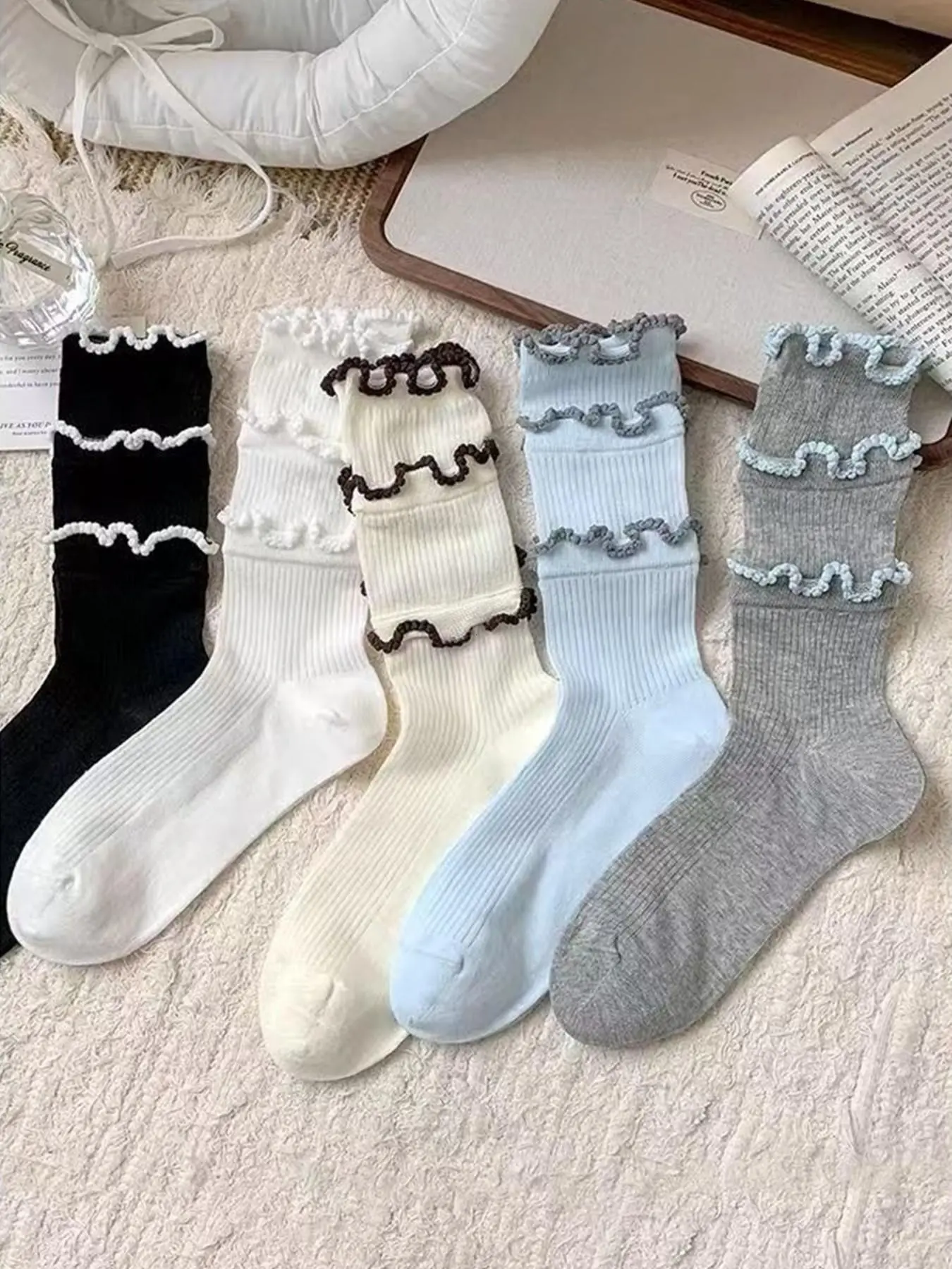 5 Pairs Women's Cute Lace Trim Socks, Soft Breathable Mid-Calf Socks, Miu Ballet Style, Perfect for Campus and Daily Wear