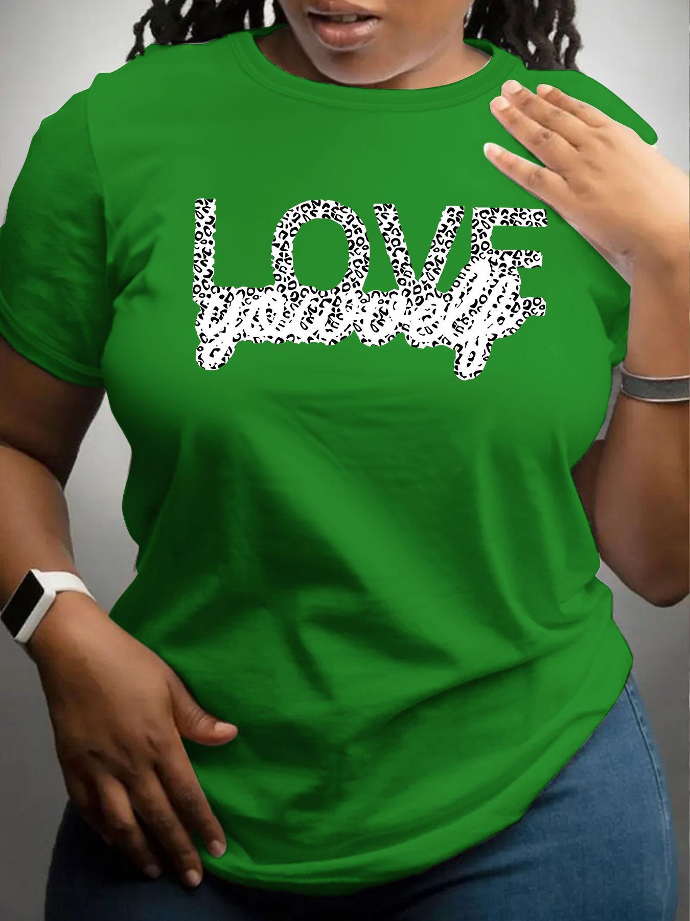 [Plus Size] Leopard Letter Print Round Neck Tee, Fashion Casual Crew Neck Short Sleeve T-shirt Fitted for Daily Outdoor Wear, Women Plus Clothing for All Seasons