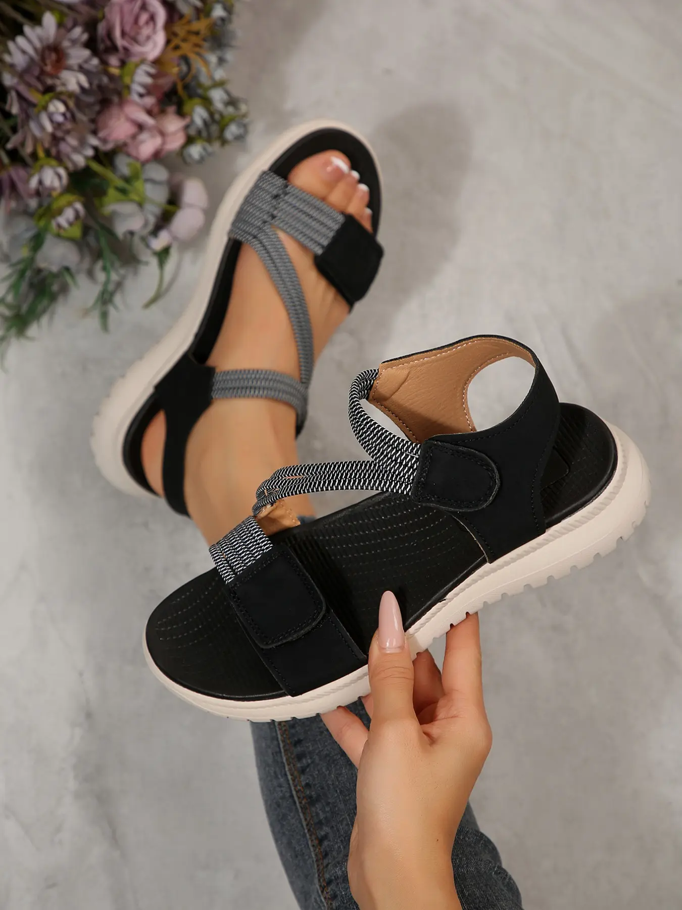 Versatile Casual Open-Toe Women's Summer Sandals, Adjustable Straps for Perfect Fit, Non-Slip Thick Sole, Ideal for Shopping and Beachwear