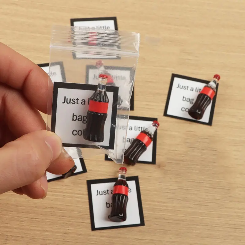 5pcs/10pcs Prank Pouch Cola, Creative Prank Gift, Funny Novelty Joke Gift for Friends, Party Favor Present, Resin Cola, Birthday Accessory, Holiday Ornament, Gag Gift, Fun Novelty Item, Humorous Accessory, Prank Gift Set