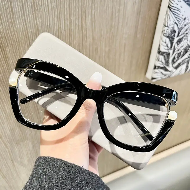 Glossy black frame