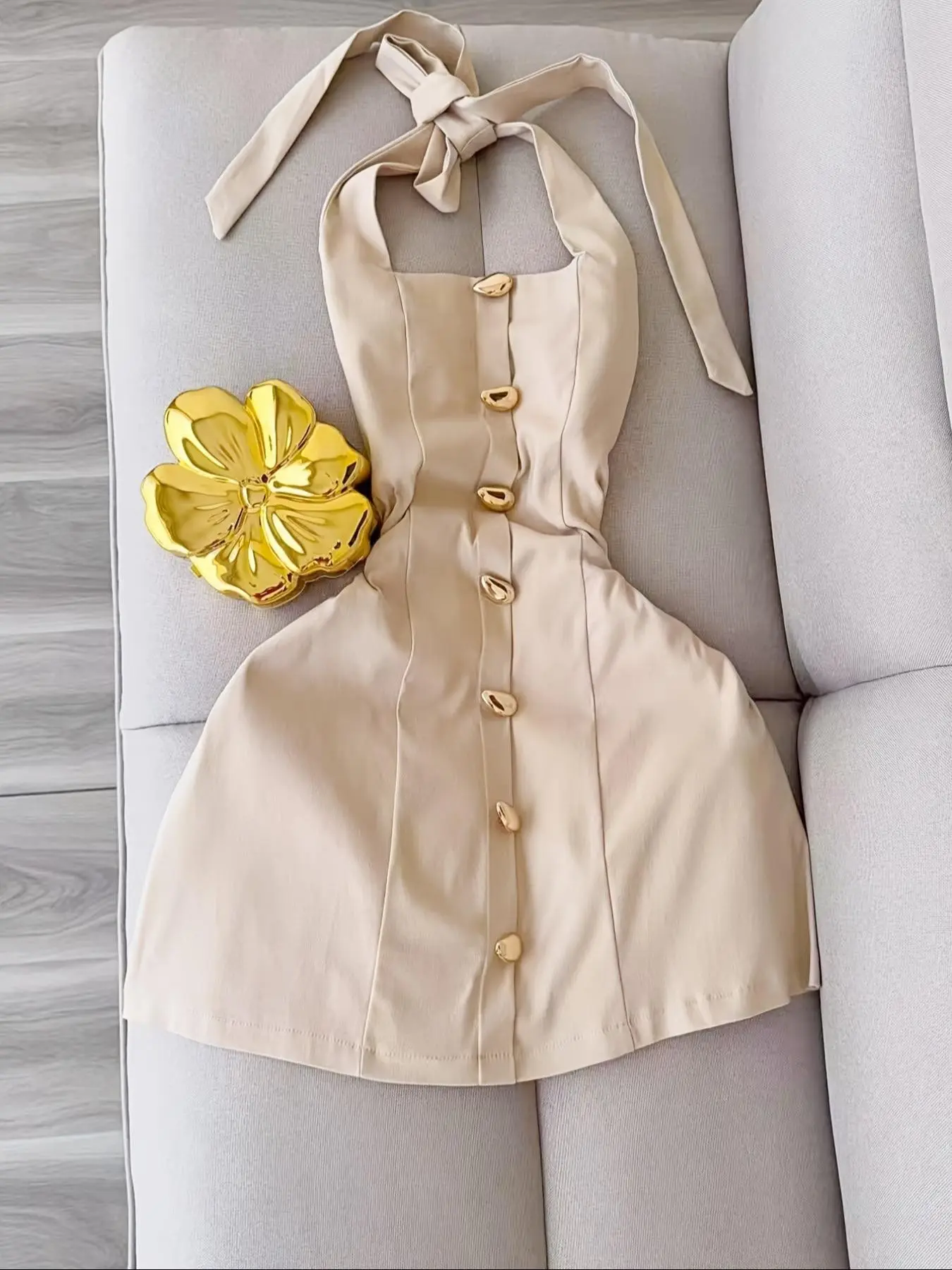French Halter Neck Sleeveless Belted Waist Dress, Elegant Light Mature Chic Style, Satin Texture Smooth Single Button Slim Short Skirt, Perfect for Dates and Office, Fit, Womenswear