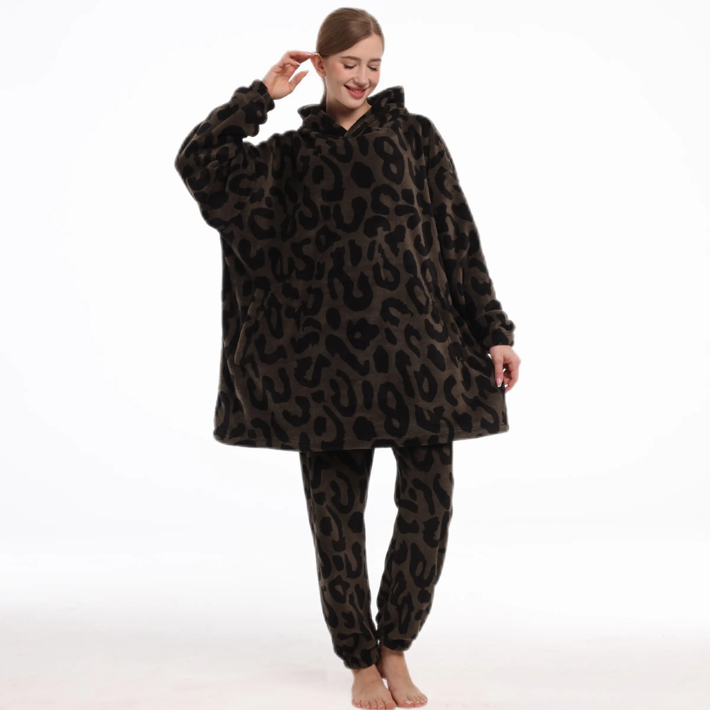 Coffee Color Leopard Print Wearable Blanket Set, Unisex, One Size, Hooded with Pockets, Cozy and Warm, Perfect for Home and Outdoors