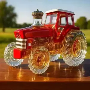 Tractor-shaped wine bottle, home decoration, vintage agricultural machinery design, high borosilicate glass wine bottle, whiskey bottle
