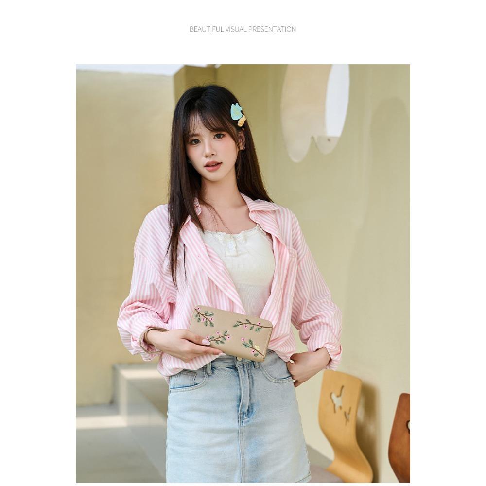 2026 Women’s Embroidered Floral Wallet – Multi-Card Organizer & Fashion Clutch Purse