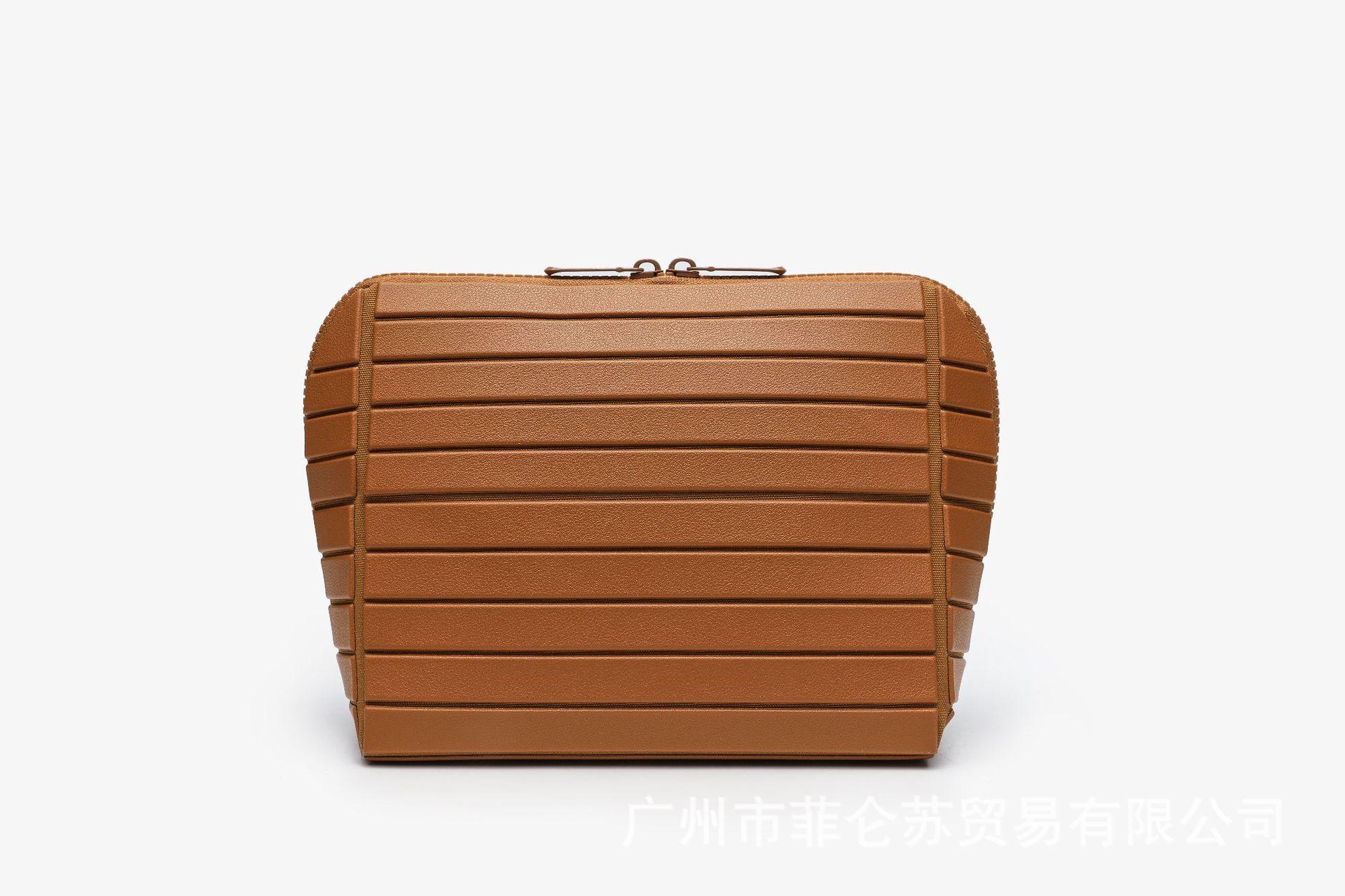 Diamond-shaped bag is super practical, large-capacity, and aesthetically pleasing. It is a storage bag for travel and commuting with a striped three-dimensional design, also suitable as a makeup bag