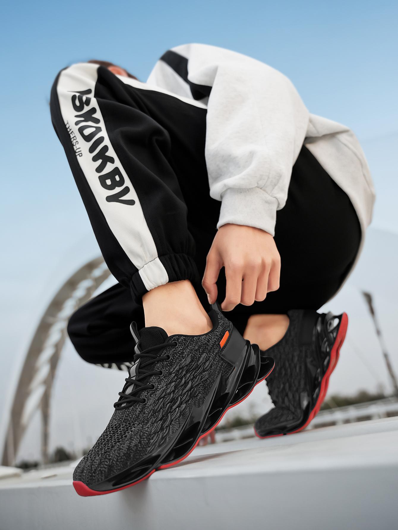 DAFK Blade Snake Year Limited Edition, Celebrating the Year of the Snake, Comfortable and Versatile, Shock-absorbent, Wear-resistant, Supportive, Low-cut Casual Running Shoes for Men