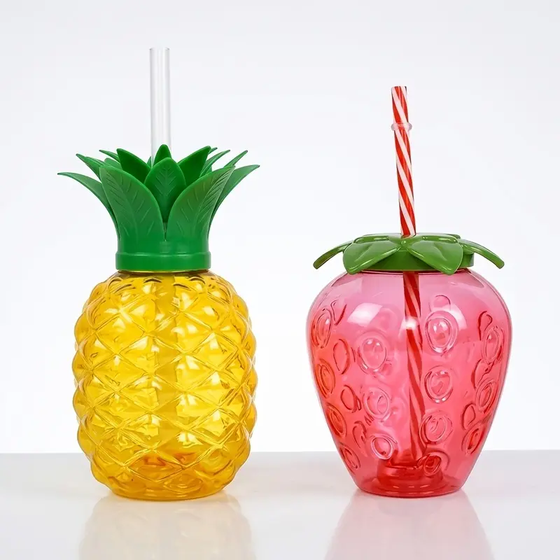 2-pack leak-proof fruit straw cups (strawberry + pineapple), with lid and straw, reusable, made of BPA-free lightweight plastic, suitable for the beach, pool, travel, summer drinks, and daily use