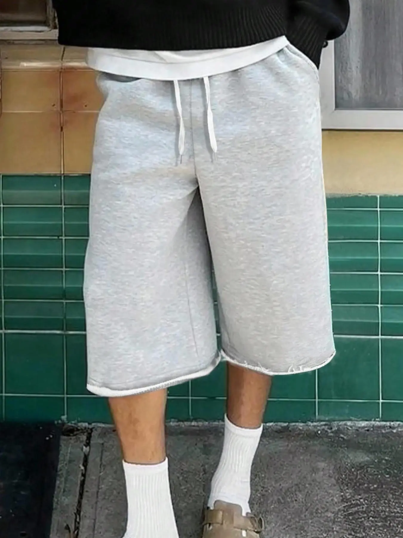 Men's Casual Wide Leg Capri Pants, Drawstring Waist Workout Shorts, Summer Gym Shorts with Pockets, Soft and Comfortable, Drawstring Sports Shorts