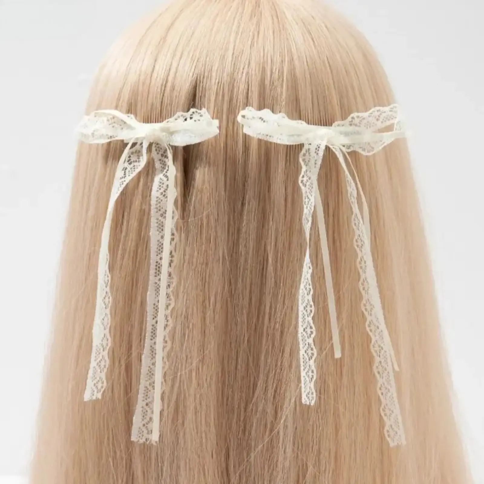 Women Lace Bow Hair Clip, Sweet Alloy Hair Accessory. Exquisite lace bow decor, lightweight and versatile. Elegant summer essential, perfect for daily looks, gatherings, sports and outdoor styling.