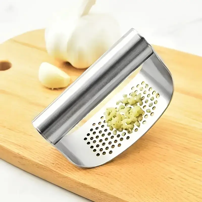Stainless Steel Garlic Press, Ergonomic Manual Crusher & Smasher, Easy-To-Use Curved Design, Perfect Garlic Paste for Home Kitchen