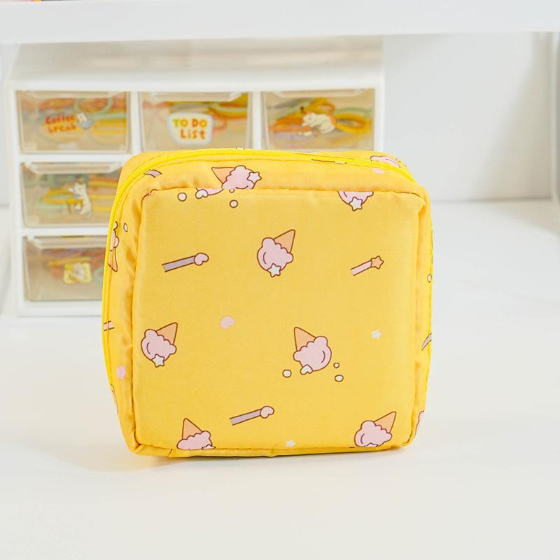 Cartoon Pattern Sanitary Napkin Storage Bag, 1 Count Portable Menstrual Pad Storage Bag, Small Zipper Space-Saving Pouch, Space Saving Bags for Outdoor Travel and Home Organizer Supplies #GLOBAL PICKS