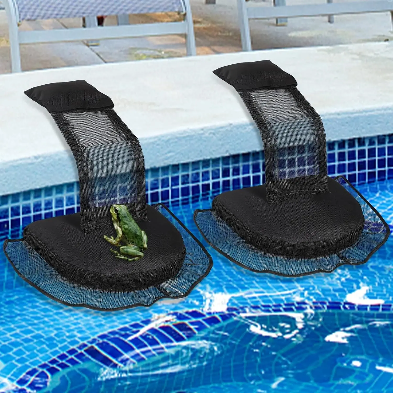 2 Pack High Quality Inflatable Pool Animal Rescue Ramp - Lightweight Critter Escape Prevention Tool for Outdoor Frogs, Chipmunks, Keeps Pool Water Cleaner