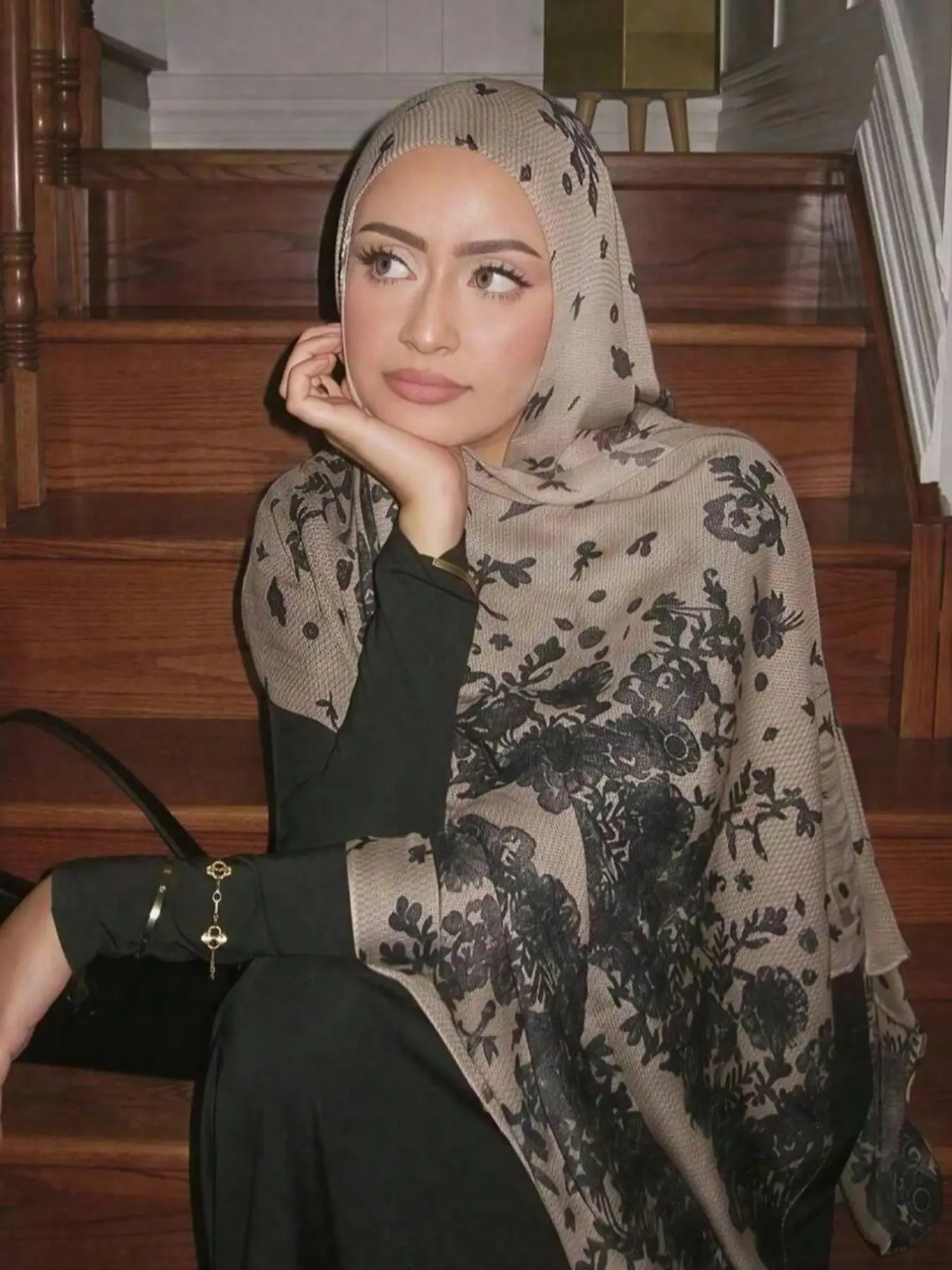 Ladies Floral Printed Hijab For Muslim, Ultra Soft & Lightweight For All-Day Wear