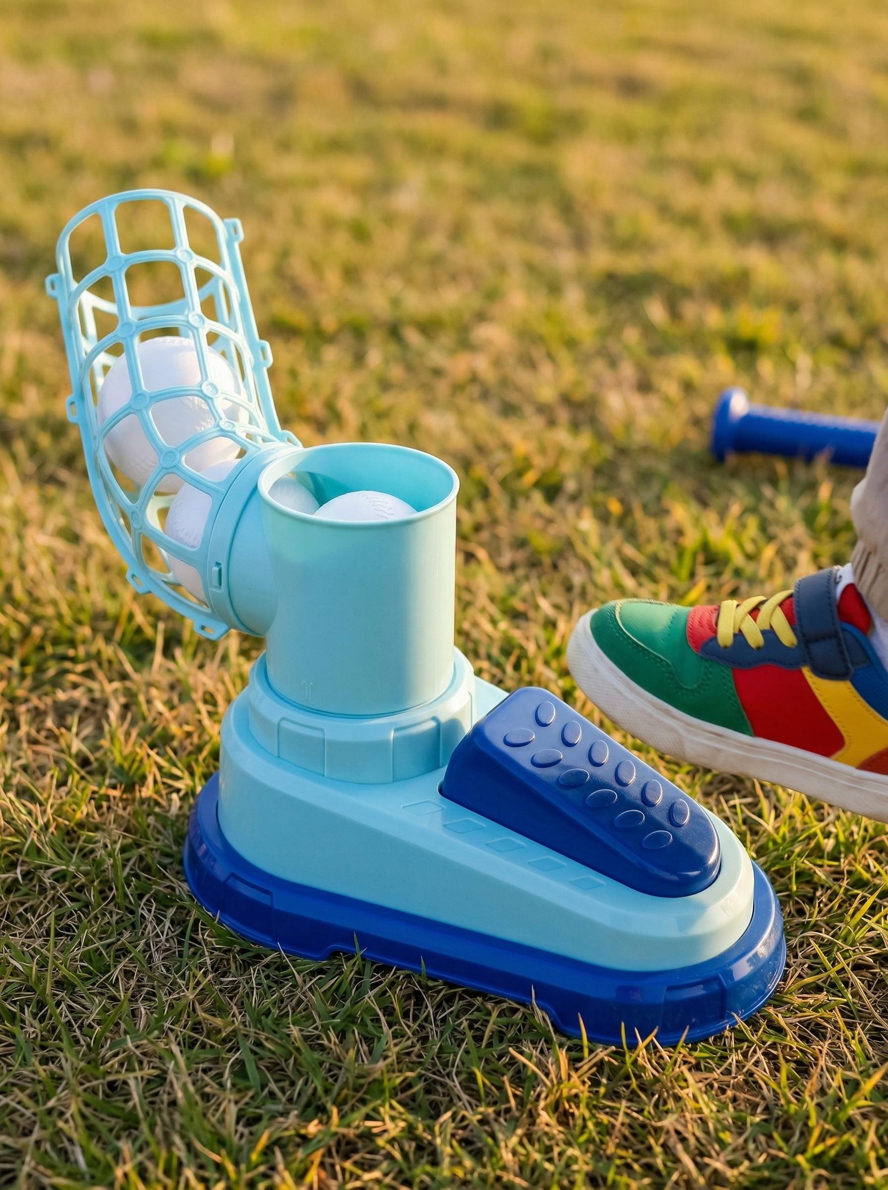 Fun Launcher Baseball Toy for Kids – Pop-Up Pitching Machine with Bat & 3 Balls – Outdoor Sports Game, Gift for Boys & Girls Ages 3-8,Children's foot-operated catapult baseball training machine, automatic baseball launcher for indoor and outdoor sports