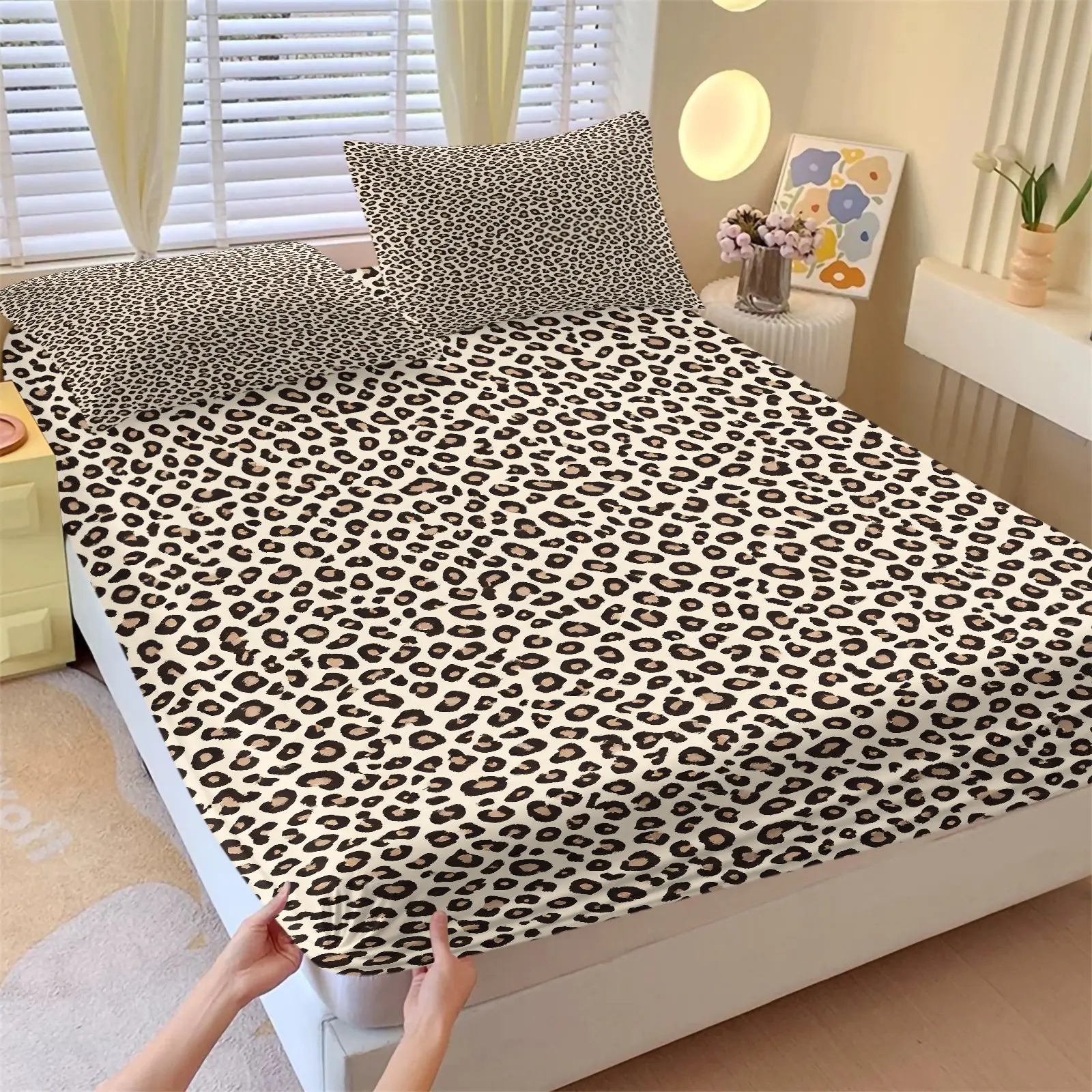 3Pcs Leopard Print Fitted Sheet Set, 1 Fitted Sheet & 2 Pillowcases, No Filling, Soft Deep Pocket Bed Sheets Set, Africa Cheetah Print Bedding Set, Stylish Modern for Kids Teens Aldults Bedroom Guest Room Decor Bedsheet