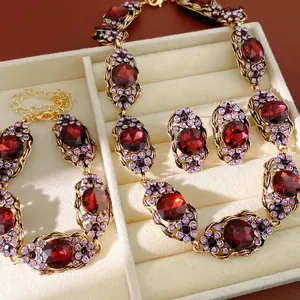 Mediaeval Vintage Rhihnestones Chokers Necklace for Women Oval Purple Flower Stud Earrings Bracelets Dedicate Banquet Jewelry M1