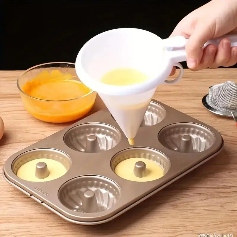 Adjustable Cream Funnel, Handheld Baking Batter Dispenser, PP Plastic Pancake and Paper Cup Cake Pourer, Multi-Functional Chocolate Dispenser