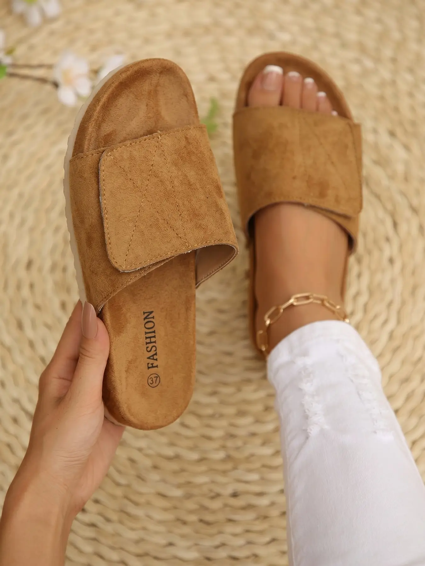 Women's Retro Camel Suede Slide Sandals, Adjustable Velcro, Soft Platform, Non-Slip, Open Toe, Casual Slides, Summer Outdoor Comfort, Non Slip Slippers