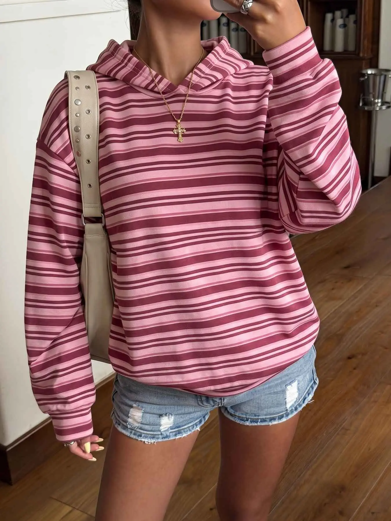 Striped Oversized Hoodie for Women, Fashion, Y2K Retro Pink Burgundy Stripe Pullover Hooded Top, Loose Fit Long Sleeve Casual Streetwear, for Daily Wear, Lounge, Casual Outing #springsaledeals2026 #summeroutfits #tiktokshopmademebuyit #womensstreetstyle