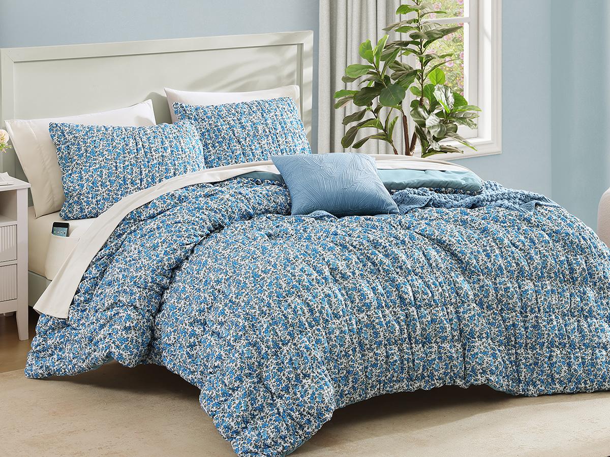 7-Pieces Ruffled comforter set, Shabby Chic Farmhouse Bedding, Machine Washable Cozy Bedding Haul for All Seasons Floral Print Patchwork