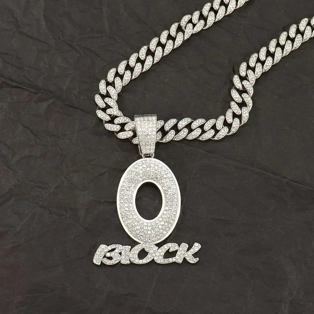 Iced Out OBlock Letter Pendant Necklace, Hip Hop Statement Style Collarbone Chain, Elegant Jewelry for Daily Wear, European And American, Single Pendant, Unisex, One-Piece
