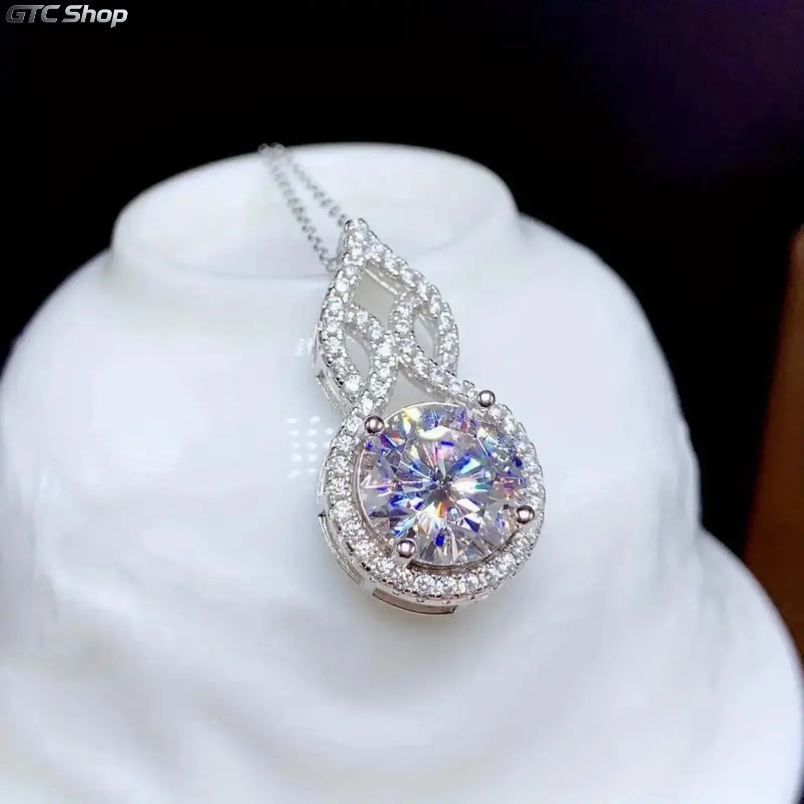2-Carat Moissanite Teardrop Pendant Necklace | S925 Sterling Silver Jewelry for Women | Elegant & Sparkling Design | Perfect Birthday or Valentine’s Gift for Her