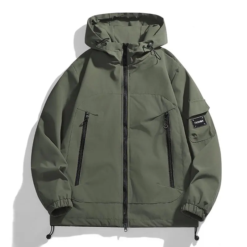 Men’s essential solid-color hooded outdoor jacket—windproof, waterproof softshell with a comfortable fit and large pockets; a practical hiking jacket for everyday commuting, mountaineering, hiking, and camping, versatile for various activities.