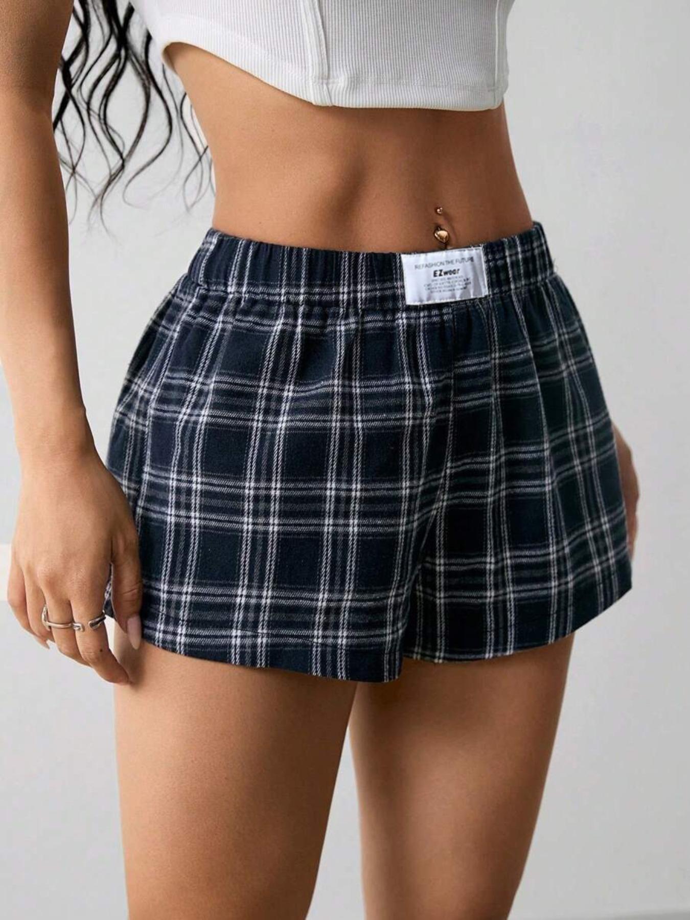 Women's Casual Checkered Stretch Waist Shorts for Summer, Loose-Fitting Thin Fabric Comfortable Design, Perfect Summer Wear