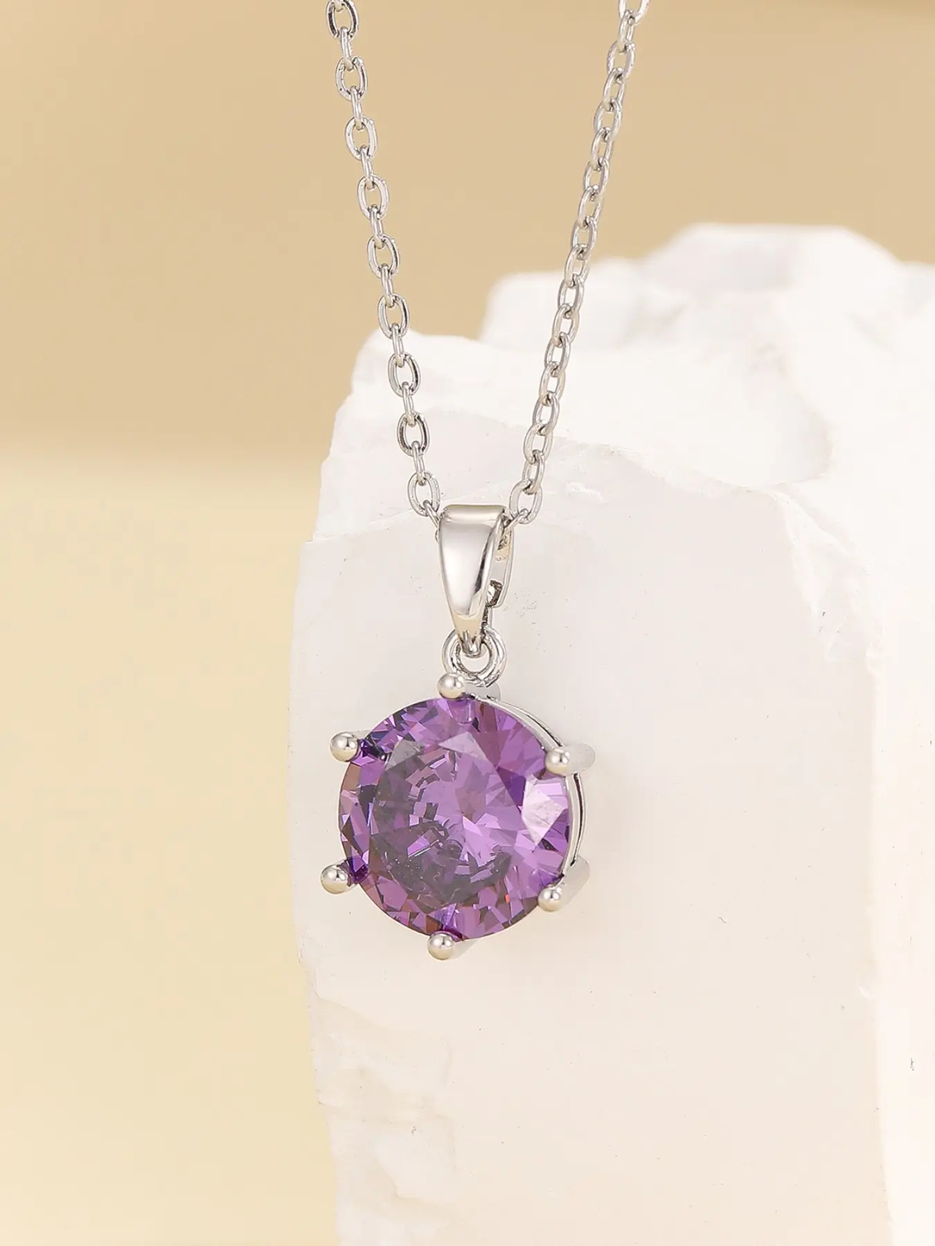 Stainless Steel Chain Necklace for Women Zinc Alloy Sparkly Rhinestone Round Solitaire Pendant Necklace Minimalist Elegant Classy Adjustable Extension Princess Chain Old Money Aesthetic Statement Jewelry Gift