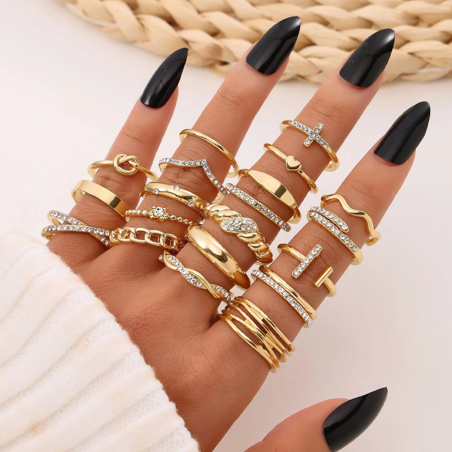 20 Pcs Gold Rings Set for Women, Boho Vintage Stackable Knuckle Jewelry with Rhinestone, Heart & Wave Designs, Daily Party Accessories, Boho Style Rings