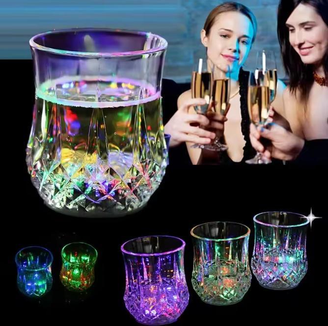 Must-Have Fest Cup! 2/4/6Pack Light-Up Pineapple - Water-Activated New Year Gift bonnet ski mask marilyn manson bushpins popcorn  cap mink  cowboy  hat pucky  beanie marshmallow wicker charles  jeffrey