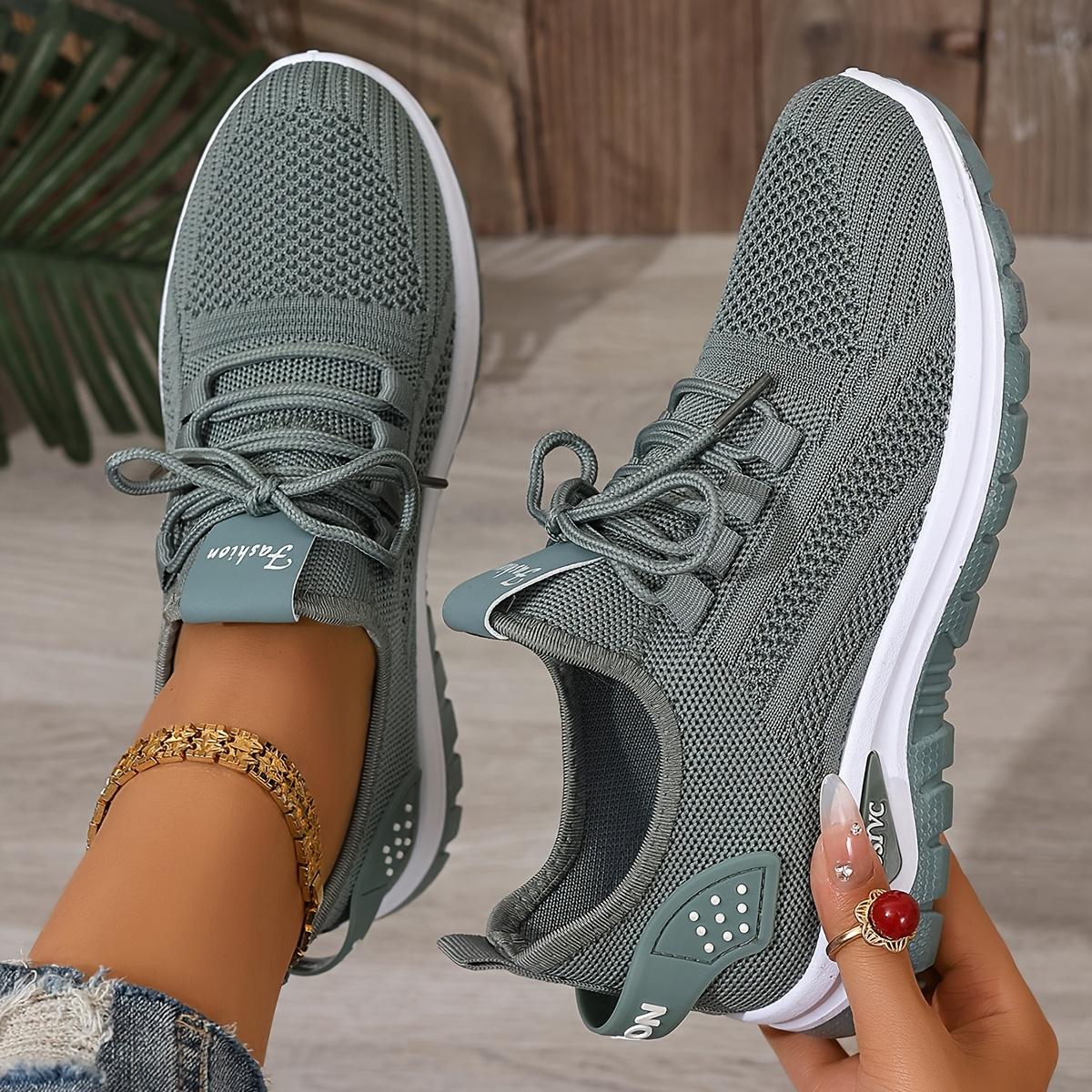 【QUAWUJIE】Women's Plus Size Wide Fit Sneakers 2026 Spring Summer New Arrival Mesh Breathable Lightweight For Ladies Outdoor Daily Wear