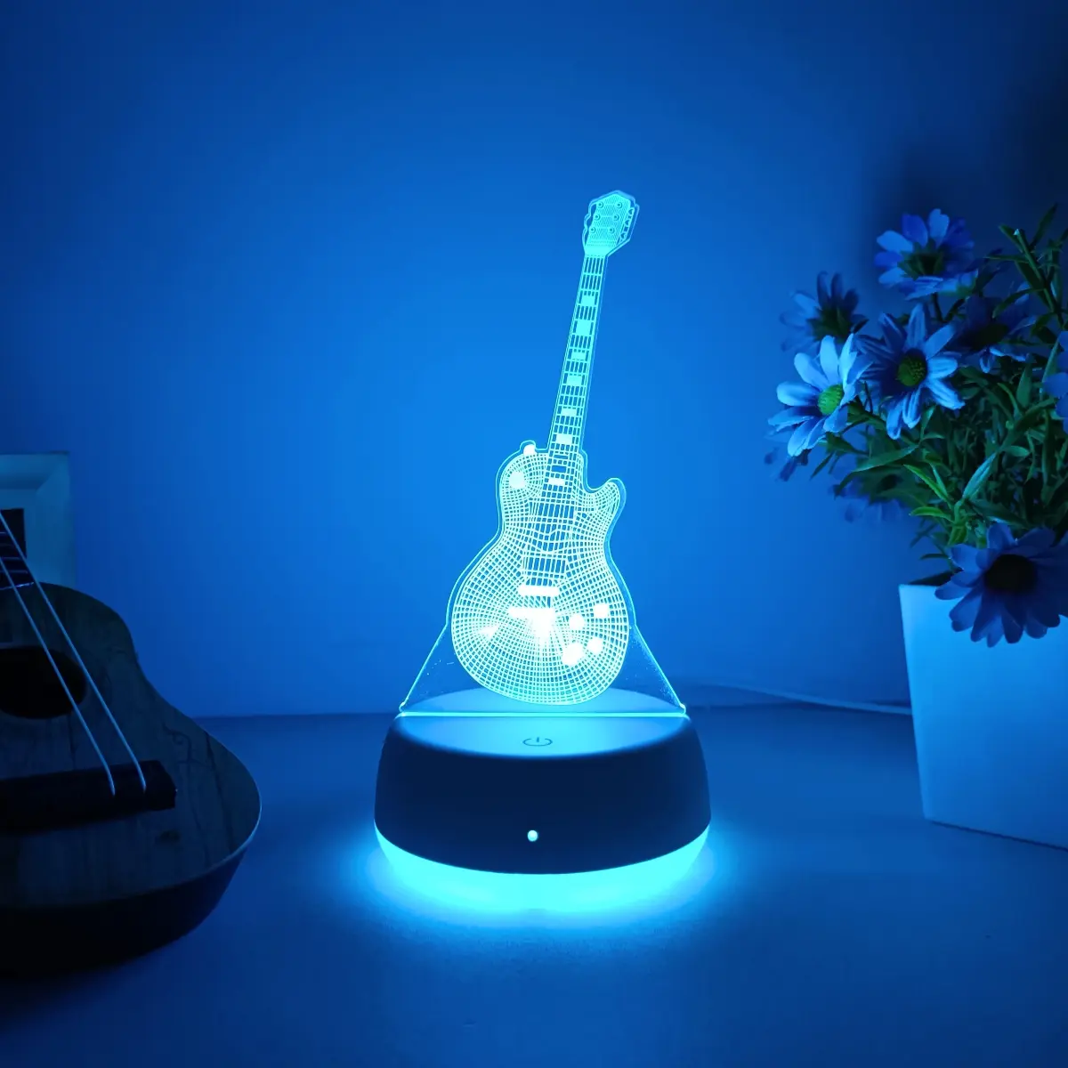 Modern Creative Guitar Shaped LED Night Light, USB Powered, Seven-Color Gradient, Ideal Gift for Music Lovers, Desktop Decoration Lamp