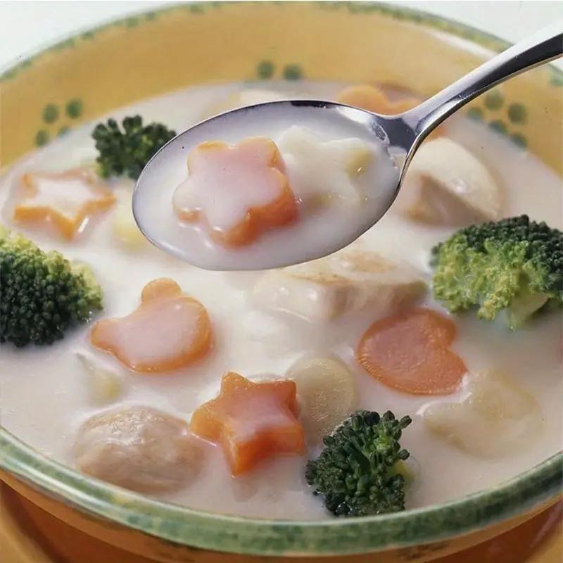 Fruit & Vegetable Cutter, 12pcs/set Stainless Steel Cookie Cutter with 1 Count Demoulding Rod, Household Kitchen Mold Set, Kitchen Baking Tool for Home Use