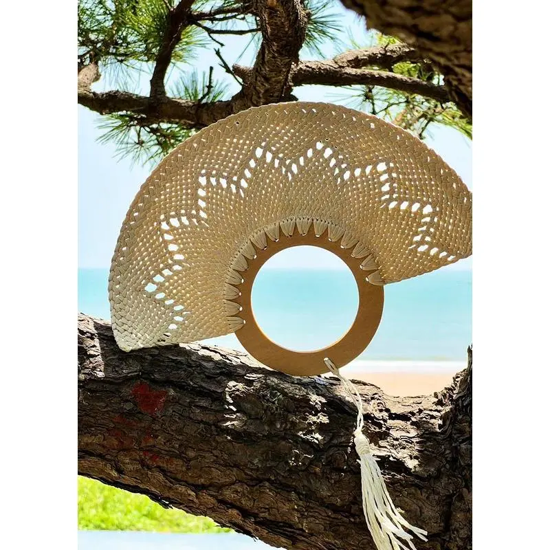 Custom Wedding Fans – Hand-Woven Fans Designed Specifically for Bridal Parties, Beach Weddings and Wedding Favours
