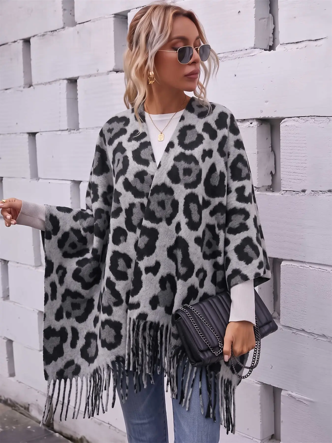 Women's Leopard Print Fringe Cape, Fall Winter Open Front Shawl, Stylish Outerwear for Ladies, Trendy Fashion Accessory